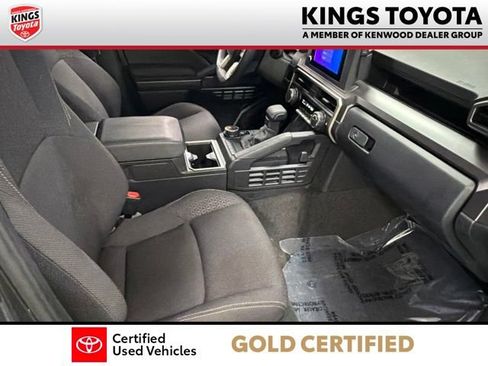 Certified 2025 Toyota 4Runner SR5 AWD/4WD image 10