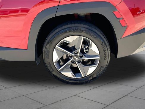 Used 2025 Hyundai Tucson SEL AWD/4WD image 11