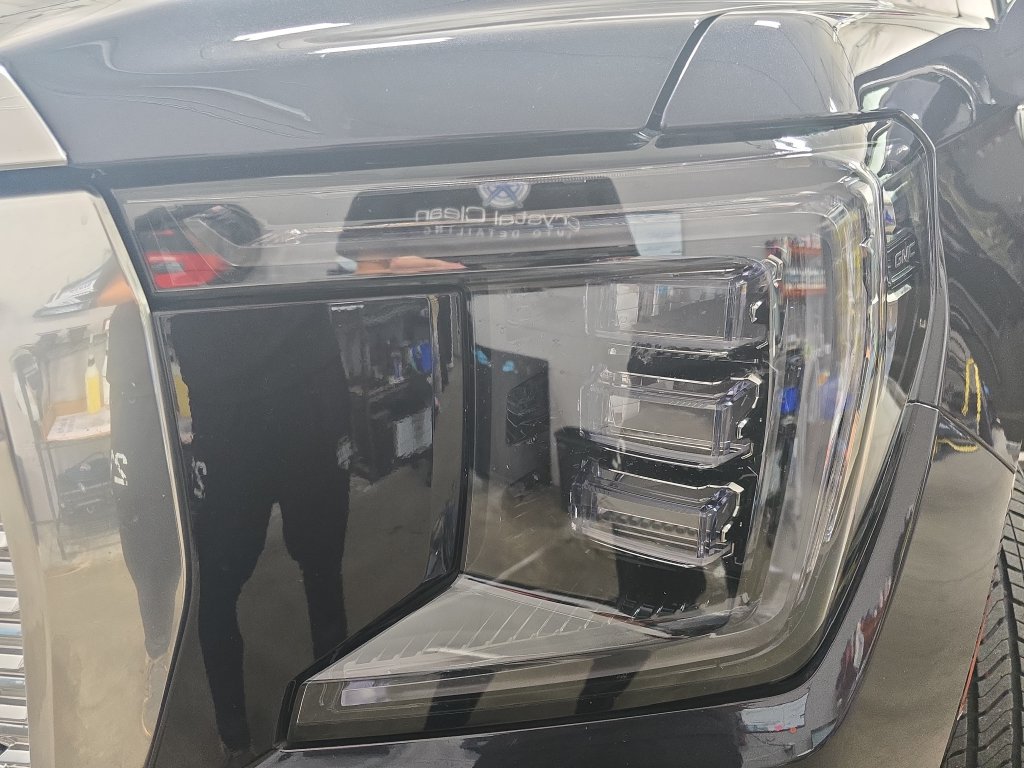 Used 2023 GMC Yukon Denali w/ Denali Reserve Package AWD/4WD image 32