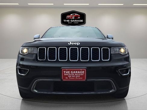 Used 2017 Jeep Grand Cherokee Limited AWD/4WD image 2