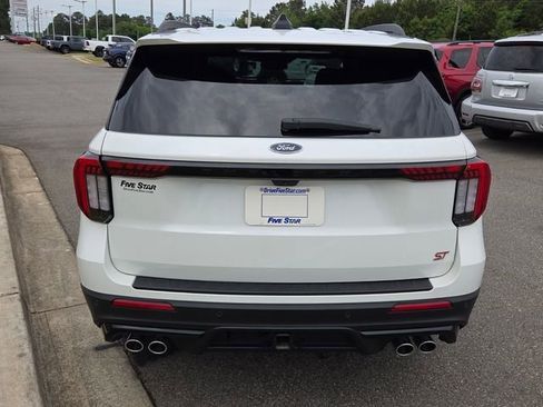 Used 2025 Ford Explorer ST w/ Sun And Sound Package RWD image 12