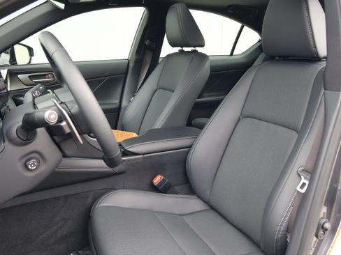 Used 2026 Lexus IS 350 F Sport RWD image 35