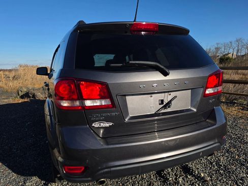 Used 2014 Dodge Journey SXT image 5