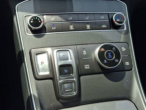 Used 2023 Hyundai Santa Fe SE AWD/4WD image 15