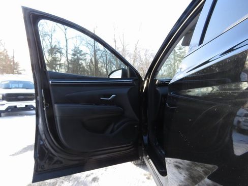 Used 2022 Hyundai Tucson Limited image 9