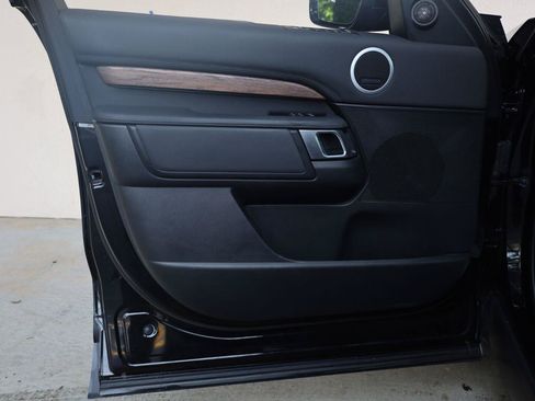 Used 2020 Land Rover Discovery HSE AWD/4WD image 12