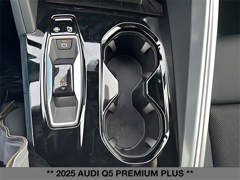 New 2025 Audi Q5 Premium Plus image 32