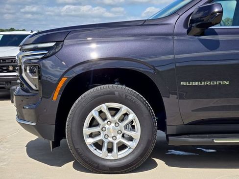 New 2026 Chevrolet Suburban LS RWD image 7