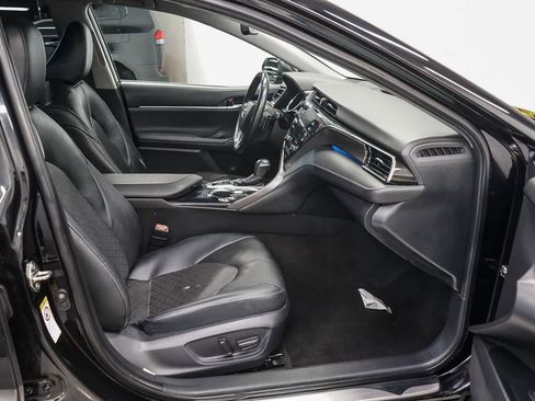 Used 2019 Toyota Camry XSE w/ Carpet Mat Package FWD image 16