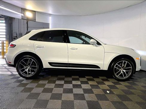 Used 2024 Porsche Macan AWD/4WD image 8