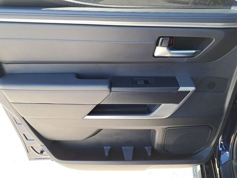 Used 2023 Toyota Tundra Platinum image 7