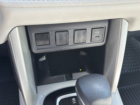 Used 2024 Toyota Corolla Cross LE FWD image 24