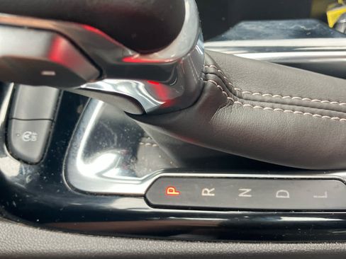 Used 2025 Buick Encore GX Avenir w/ Avenir Technology Package FWD image 30