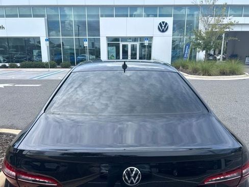 Used 2024 Volkswagen Jetta Sport FWD image 5