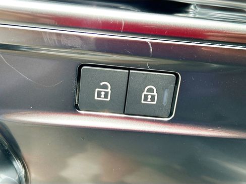 New 2025 Land Rover Range Rover SE image 20