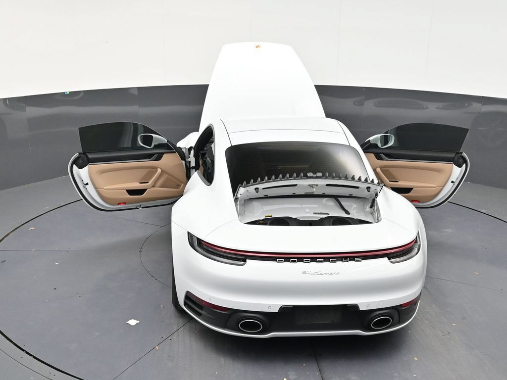Used 2022 Porsche 911 Carrera RWD image 32