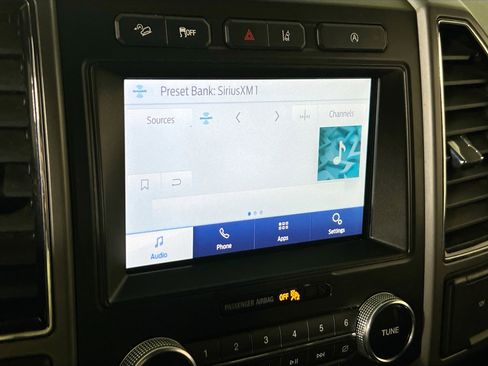 Used 2021 Ford Expedition XLT image 14