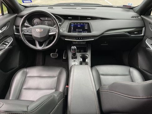 Used 2021 Cadillac XT4 Sport w/ Cold Weather Package FWD image 10
