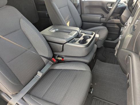 Used 2024 Chevrolet Silverado 1500 Custom image 11