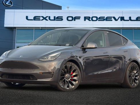 Used 2022 Tesla Model Y Performance AWD/4WD image 1