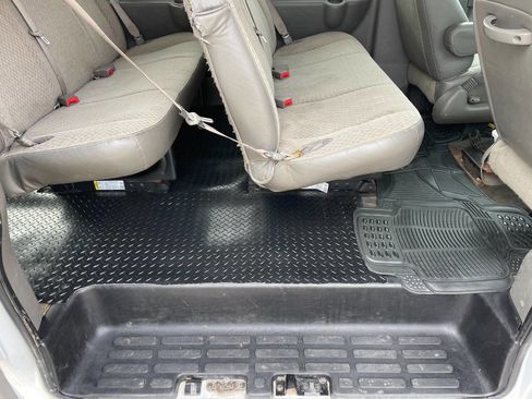 Used 2017 Chevrolet Express 3500 LT w/ LT Preferred Equipment Group image 23