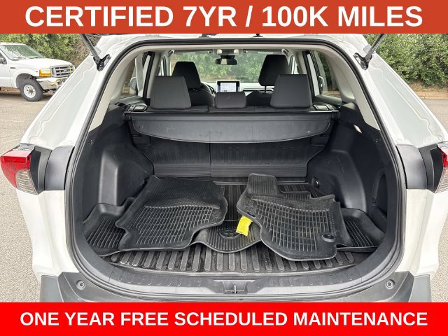 Used 2024 Toyota RAV4 XLE AWD/4WD image 12