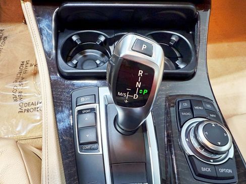 Used 2012 BMW 528i xDrive Sedan image 19