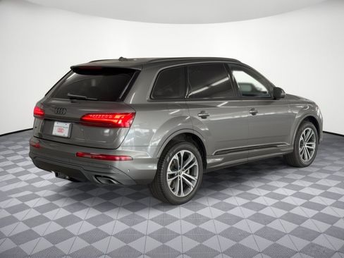 Used 2025 Audi Q7 2.0T Premium Plus w/ Premium Plus Package AWD/4WD image 9