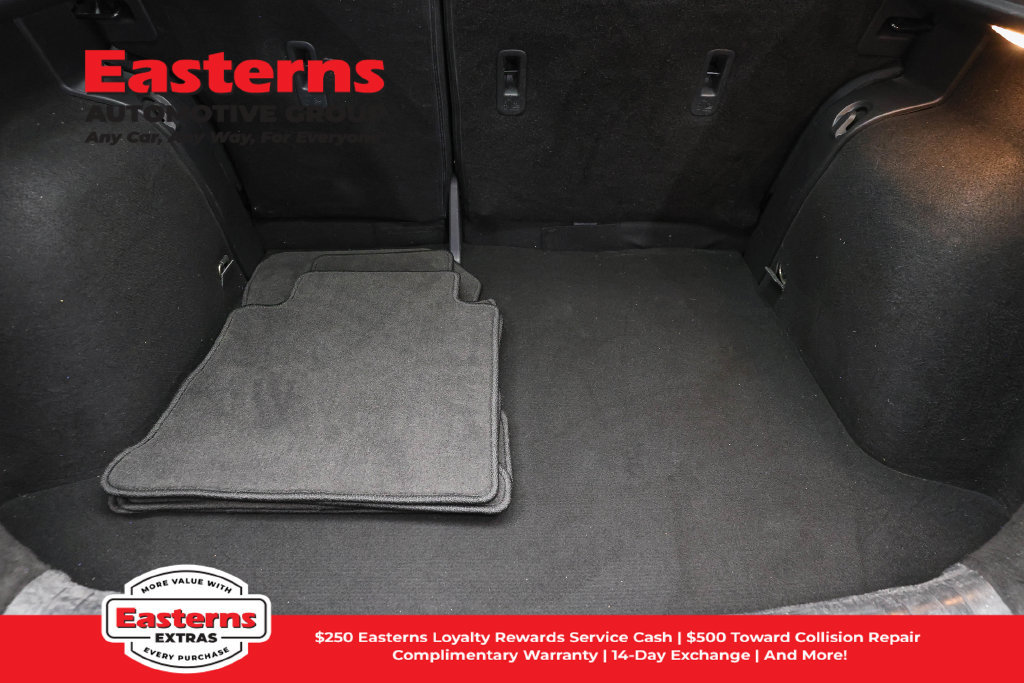 Used 2022 Nissan Kicks S FWD image 10