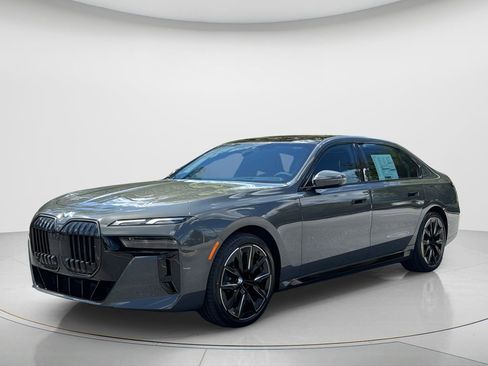 New 2026 BMW 760i xDrive AWD/4WD image 9