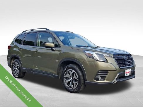 Used 2023 Subaru Forester Premium AWD/4WD image 1