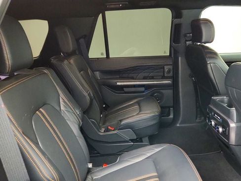 Used 2024 Ford Expedition Platinum AWD/4WD image 23