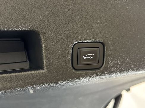 Used 2024 GMC Acadia Elevation AWD/4WD image 28