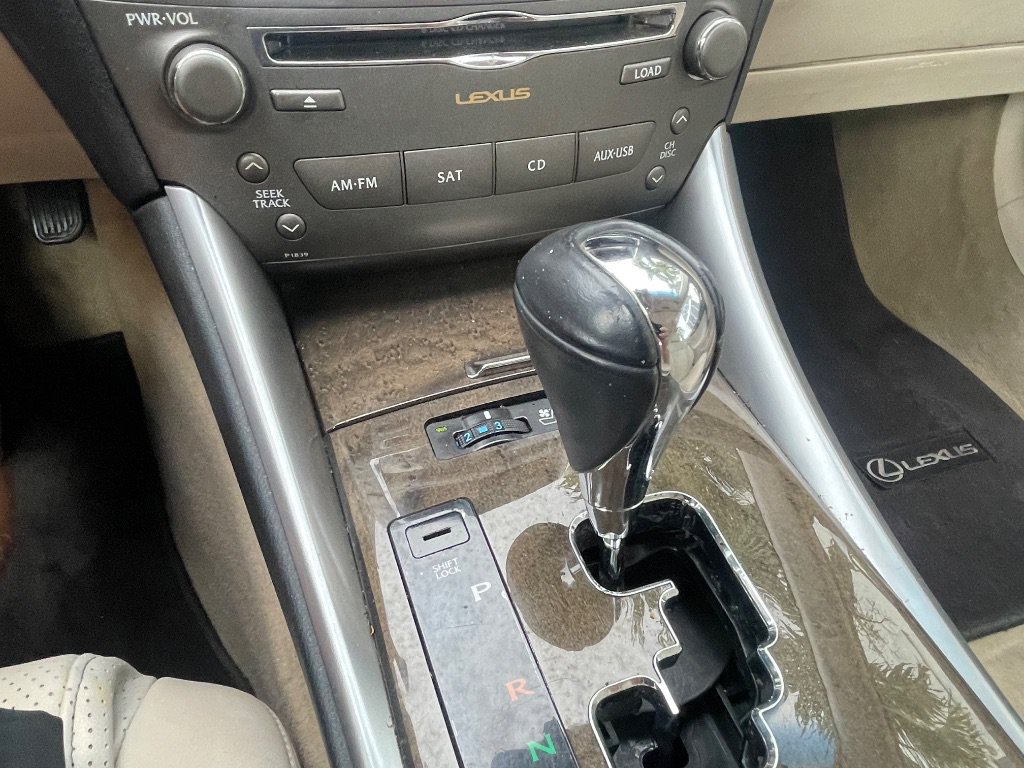 Used 2010 Lexus IS 350C RWD image 14