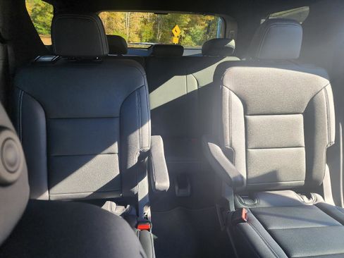 New 2026 Chevrolet Traverse LT w/ Driver Confidence Package image 9