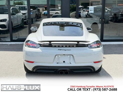 Used 2018 Porsche 718 Cayman RWD image 24