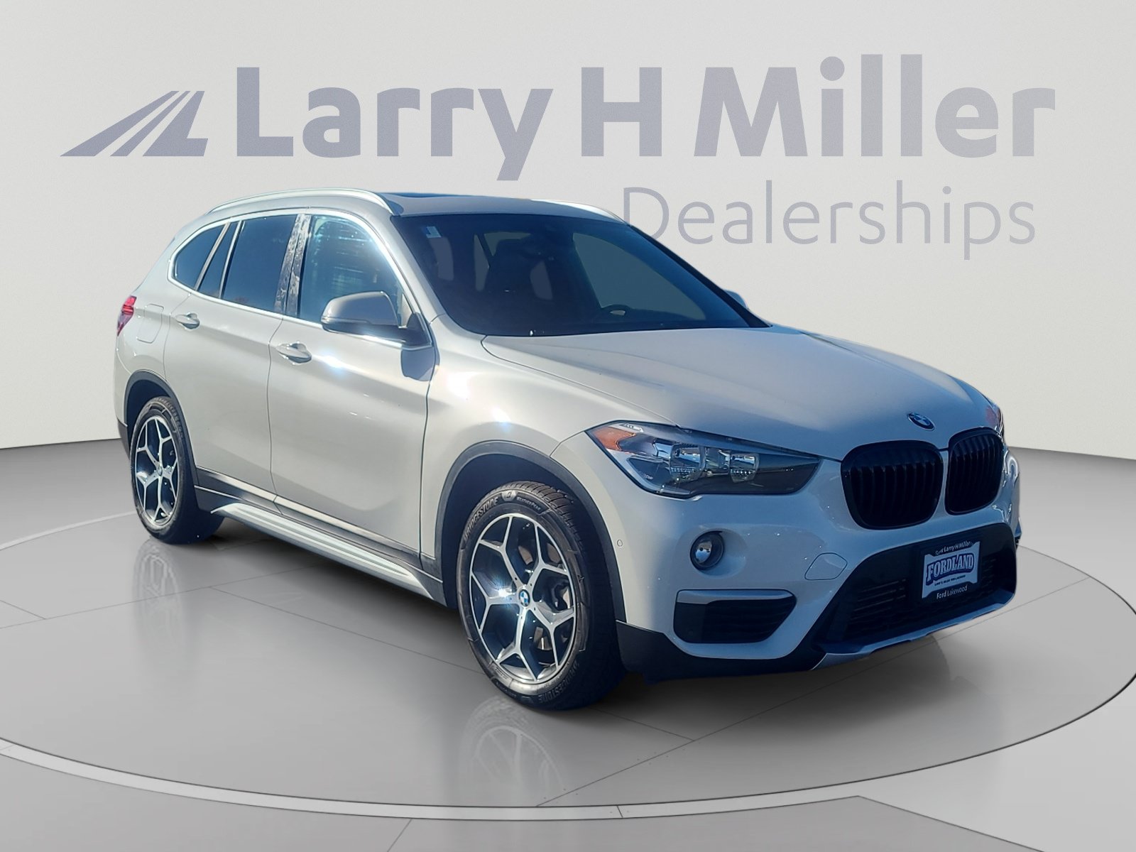 Used 2018 BMW X1 xDrive28i w/ Convenience Package AWD/4WD image 7
