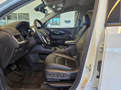 Used 2024 GMC Terrain SLT image 14