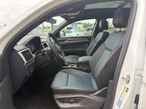 Used 2021 Volkswagen Atlas Cross Sport SEL AWD/4WD image 13