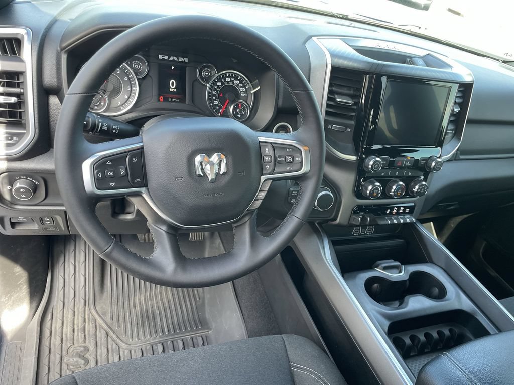Used 2025 RAM 1500 Big Horn AWD/4WD image 10