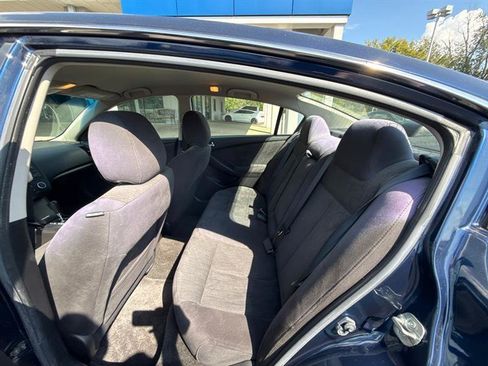 Used 2011 Nissan Altima 2.5 S FWD image 14