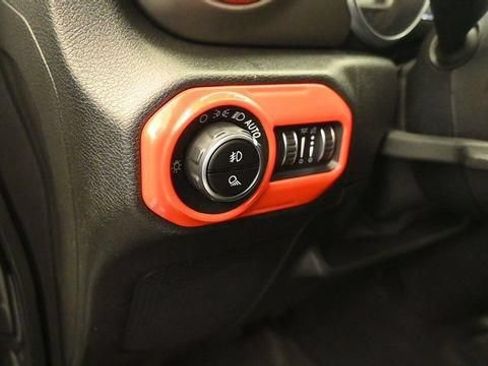 Used 2020 Jeep Gladiator Sport w/ Quick Order Package 24S AWD/4WD image 15