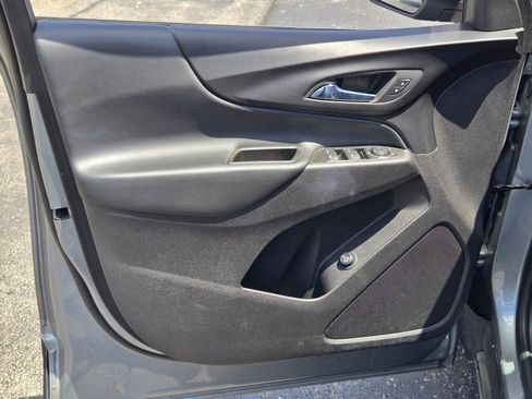 Used 2024 Chevrolet Equinox LT FWD image 21
