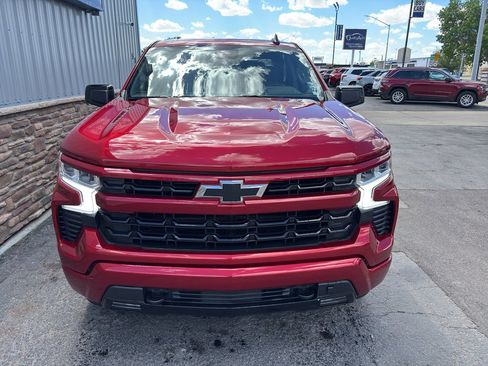 Used 2024 Chevrolet Silverado 1500 RST w/ Z71 Off-Road Package AWD/4WD image 3