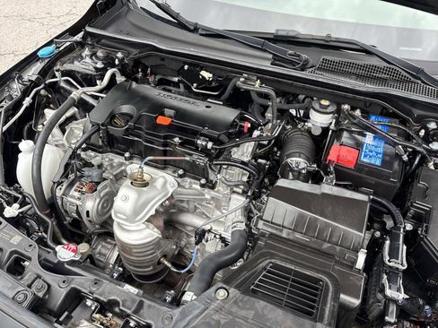 Used 2024 Honda Civic Sport image 35