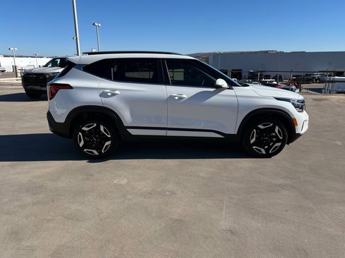 Used 2025 Kia Seltos SX image 7