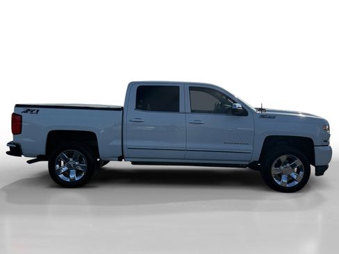 Used 2017 Chevrolet Silverado 1500 LTZ Z71 w/ LTZ Plus Package image 6