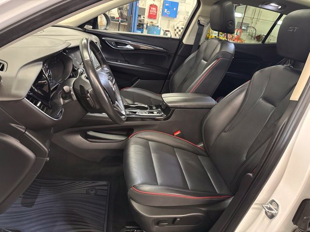 Used 2023 Buick Envision Essence w/ Sport Touring Package AWD/4WD image 12