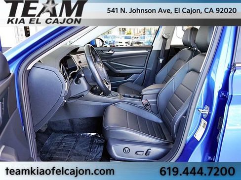 Used 2024 Volkswagen Jetta SE FWD image 13