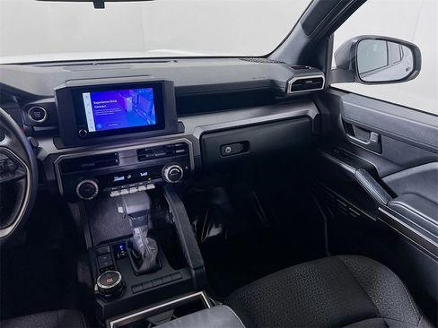 Certified 2025 Toyota 4Runner SR5 image 21